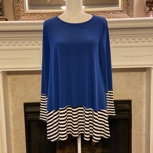 Zenana Premium Long Sleeve Blue Stripe Tunic Top